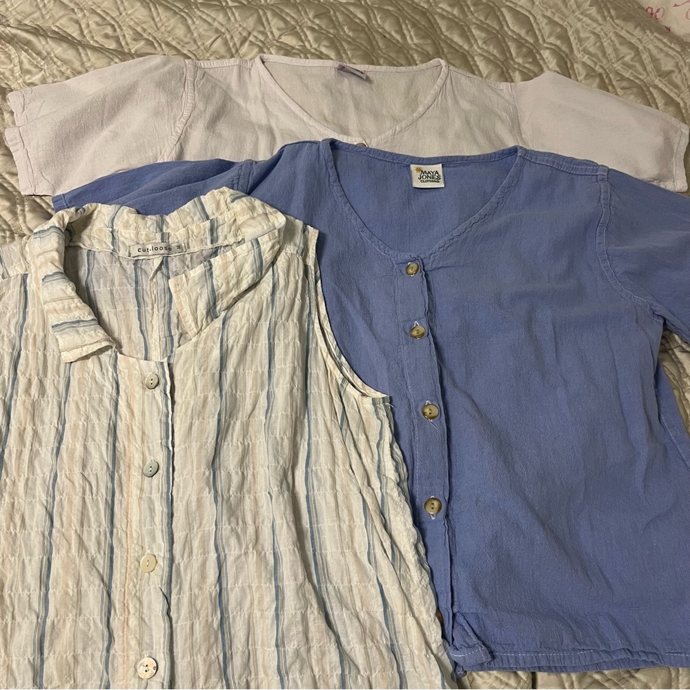 Bundle of 3 tops size M